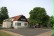  Kastanienplatz der Schule, im Hintergrund sieht man das Förder- und Medienzentrum.