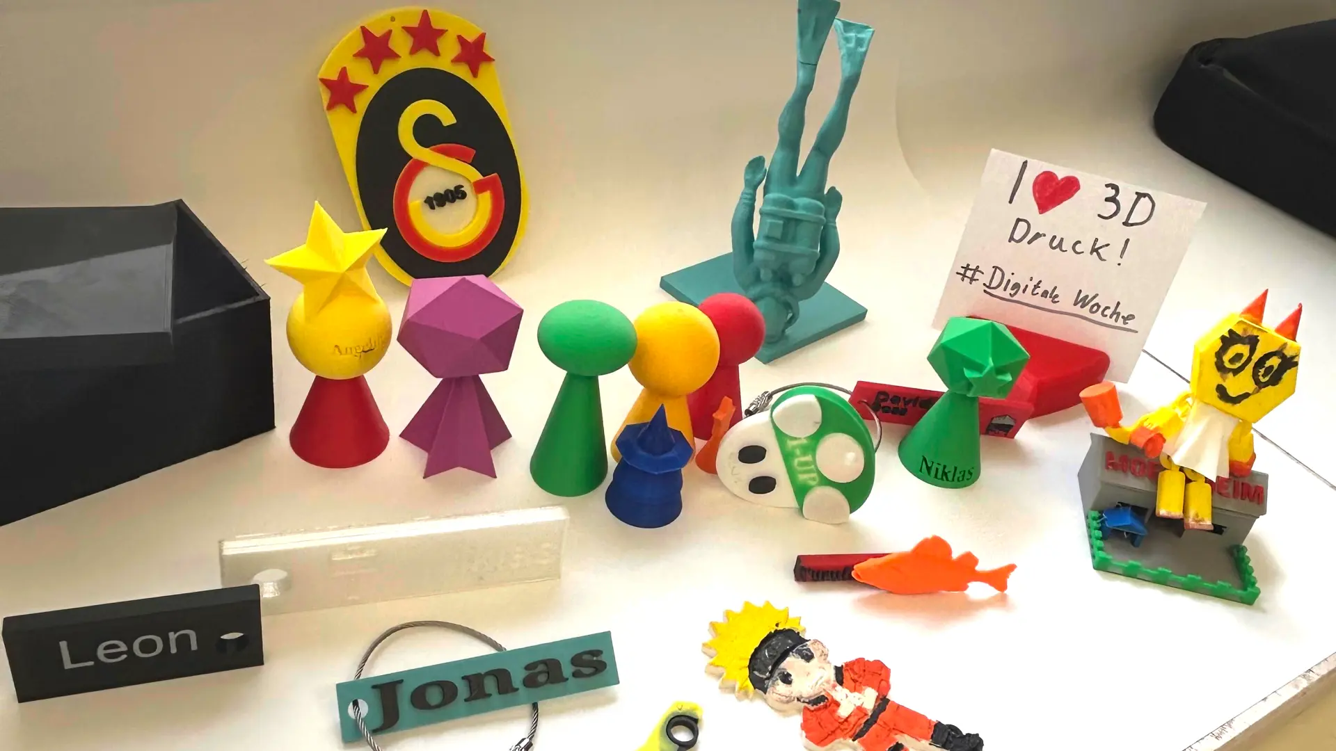 Verschiedene Figuren aus dem 3D-Drucker