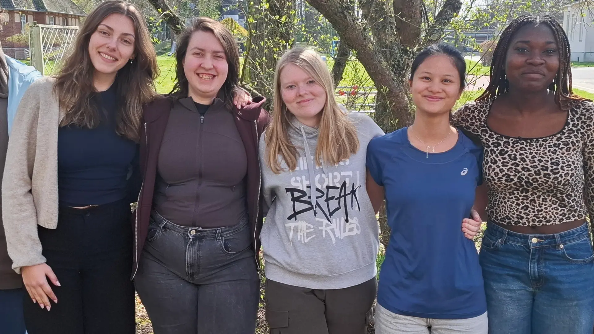 Gruppenbild von den FSJler*innen aus dem Schuljahr 2025/26